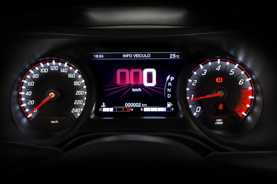 Панель приборов Fiat Argo HGT Opening Edition Mopar 2017 года  (фото 14 из 40)